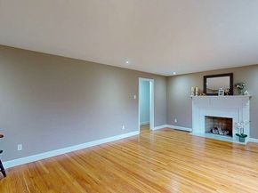 437 Salisbury St, Worcester MA 01609