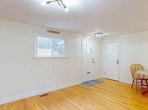 437 Salisbury St, Worcester MA 01609