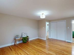 437 Salisbury St, Worcester MA 01609