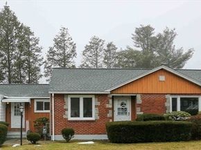 437 Salisbury St, Worcester MA 01609