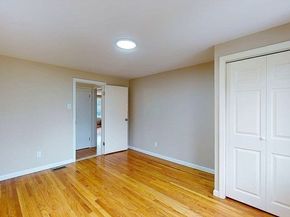 437 Salisbury St, Worcester MA 01609