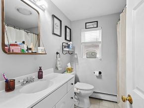 70 Washington Park Dr 6, Andover MA 01810