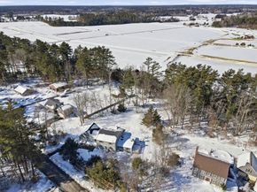 40 Fosdick, Carver MA 02330