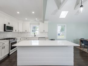 398 Plymouth St, Bridgewater MA 02324