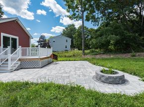 398 Plymouth St, Bridgewater MA 02324