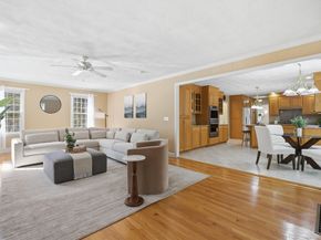 2 Pipers Gln, Andover MA 01810