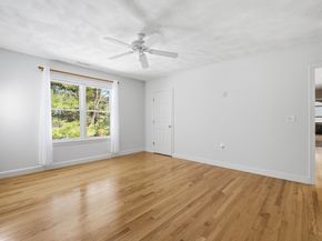 2 Pipers Gln, Andover MA 01810