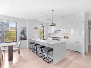 586 E 3rd 3, Boston MA 02127