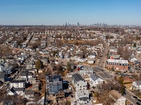 21 Tanglewood Road 1, Boston MA 02124