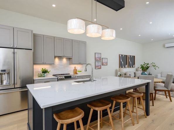 21 Tanglewood Road 1, Boston MA 02124