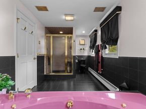 6 Tally Ho Lane, Framingham MA 01701