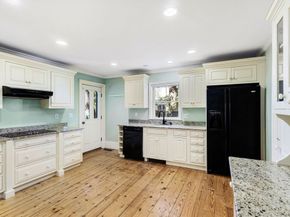 32 - 34 Thoreau Street, Concord MA 01742