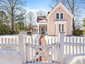 32 - 34 Thoreau Street, Concord MA 01742