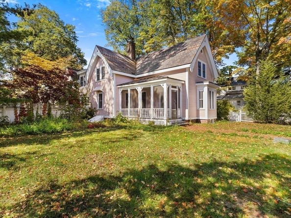 32 - 34 Thoreau Street, Concord MA 01742