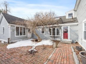 114 Chestnut St, Lunenburg MA 01462
