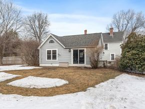 114 Chestnut St, Lunenburg MA 01462