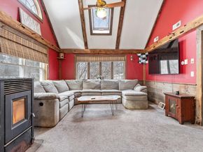 114 Chestnut St, Lunenburg MA 01462