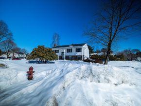 12 Stewart Ln, Beverly MA 01915