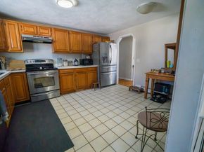 12 Stewart Ln, Beverly MA 01915