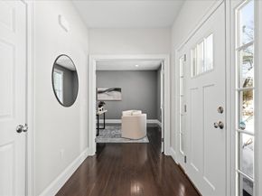 5 N. Pond Way 28, Hopkinton MA 01748