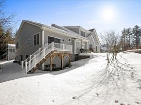 5 N. Pond Way 28, Hopkinton MA 01748