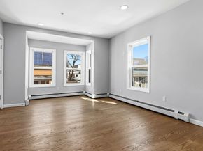 7 Ward St, Lynn MA 01902