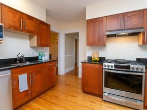 10 Washington Ave 3, Waltham MA 02453