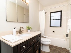 10 Washington Ave 3, Waltham MA 02453