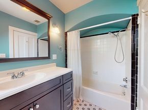 12 Bigelow Circle 3, Boston MA 02135