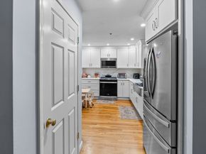 107 Meadow Ln 107, Randolph MA 02368