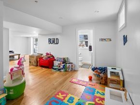 107 Meadow Ln 107, Randolph MA 02368