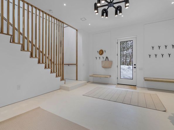56 Seymour Street, Concord MA 01742