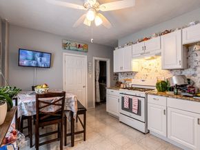 37 Argyle St, Everett MA 02149