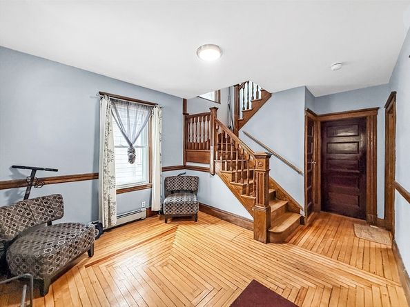 19 Moore St, Winthrop MA 02152