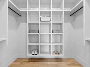 156 Langley Rd 156, Newton MA 02459