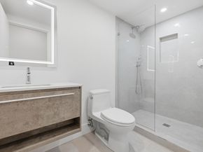 156 Langley Rd 156, Newton MA 02459