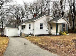 12 C St, Douglas MA 01516