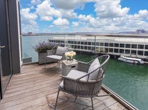 300 Pier 4 Blvd PH J, Boston MA 02210