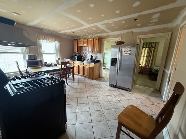 130 Minden St, Boston MA 02130