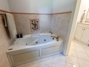 46 Pine Hill Rd, Princeton MA 01541