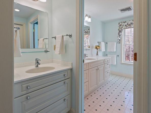 46 Pine Hill Rd, Princeton MA 01541