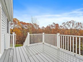 7E Strawberry Lane E, Hudson MA 01749