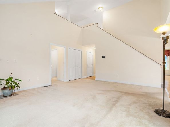 7E Strawberry Lane E, Hudson MA 01749