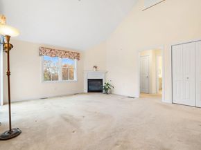 7E Strawberry Lane E, Hudson MA 01749