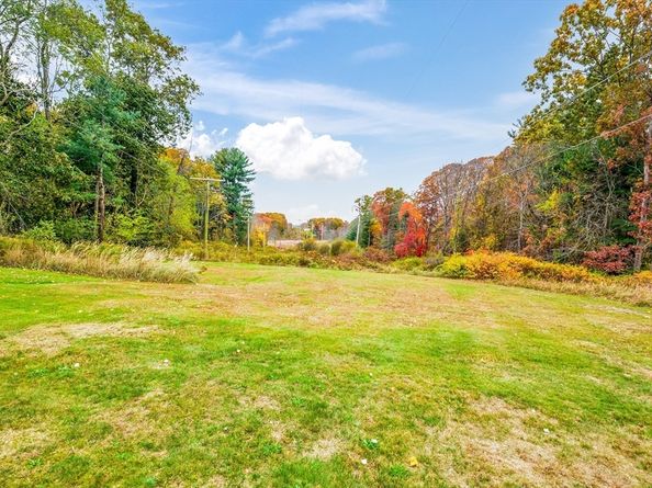 360 High St, Whitman MA 02382