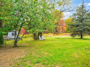 360 High St, Whitman MA 02382