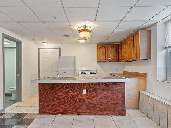 40 Aetna Street, Worcester MA 01604