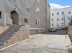 40 Aetna Street, Worcester MA 01604