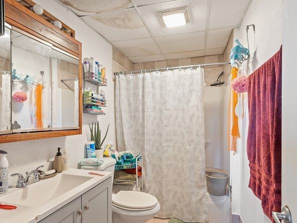 40 Aetna Street, Worcester MA 01604