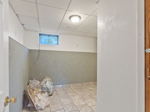 40 Aetna Street, Worcester MA 01604